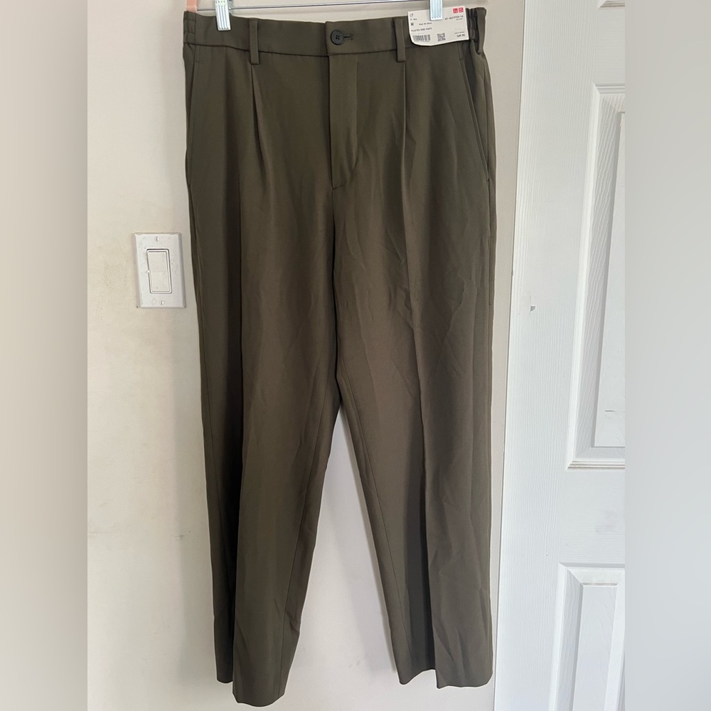 Uniqlo Men's Khaki Chinos